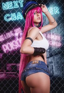 juby headshot poison final fight cosplay