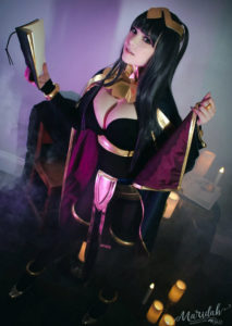 maridah tharja cosplay fire emblem the thick and sexy pose