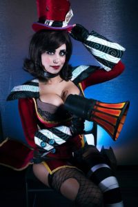 khainsaws cosplay as mad moxxi from borderlands