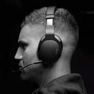 roccat noz stereo gaming headset a gamer and his gaming headset