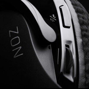 roccat noz stereo gaming headset the volume control
