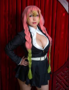 uy uys cosplay of mitsuri kanroji from demon slayer a cute and sexy pose