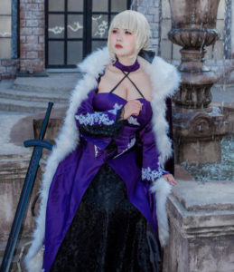 uy uys cosplay of saber from fate stay night