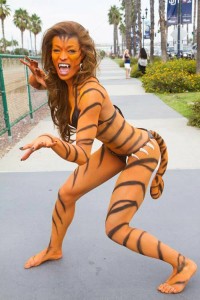 alicia marie sdcc14 tigra cosplay front