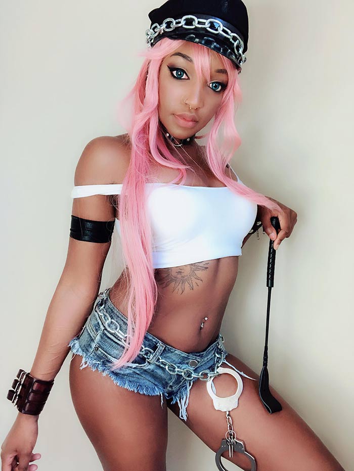 kay bear poison cosplay final fight.